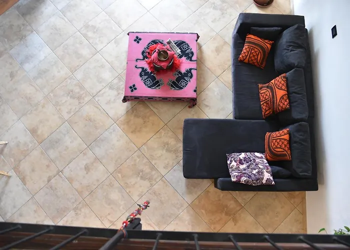 Capannone111 Bed & Breakfast 3*
